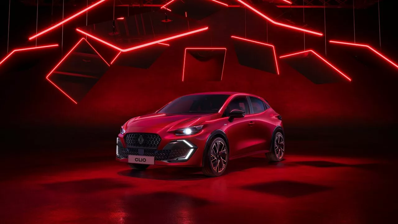 RENAULT CLIO ÖTV MUAFİYETİ SEÇENEĞİYLE